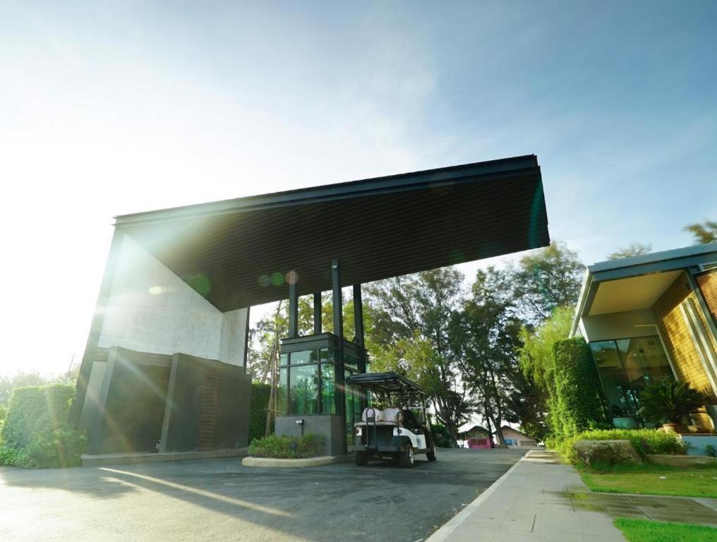 ฉัตรนิภา บีช รีสอร์ท  Ban Hat Lek ภายนอก รูปภาพ