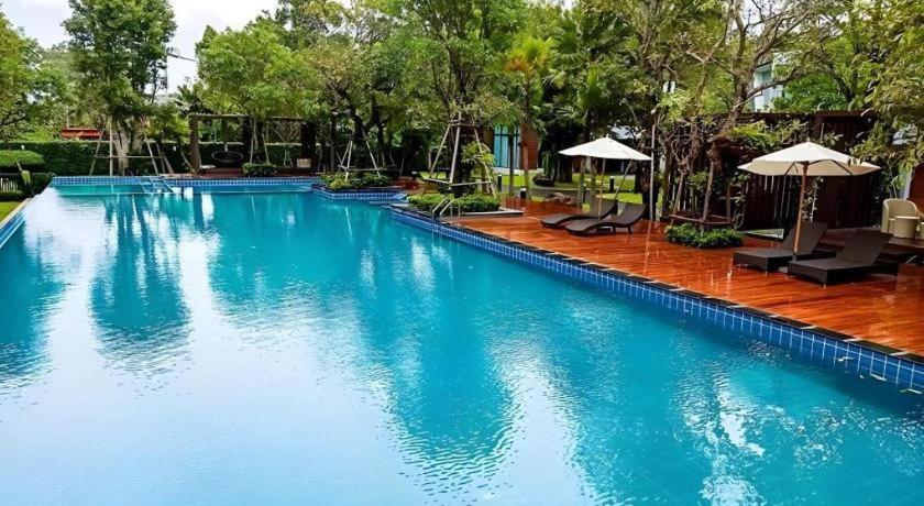 ฉัตรนิภา บีช รีสอร์ท  Ban Hat Lek ภายนอก รูปภาพ