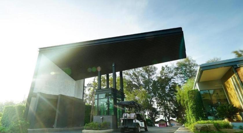 ฉัตรนิภา บีช รีสอร์ท  Ban Hat Lek ภายนอก รูปภาพ