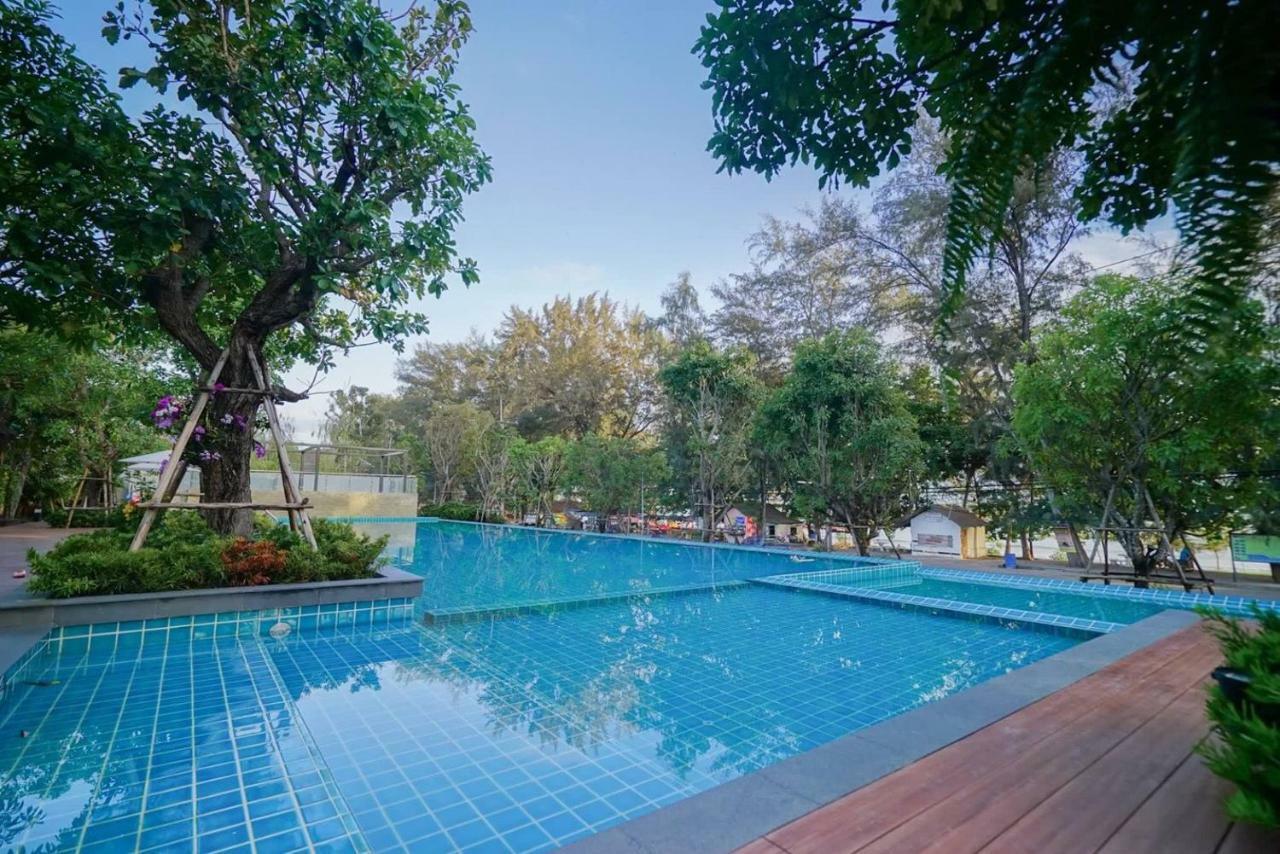 ฉัตรนิภา บีช รีสอร์ท  Ban Hat Lek ภายนอก รูปภาพ